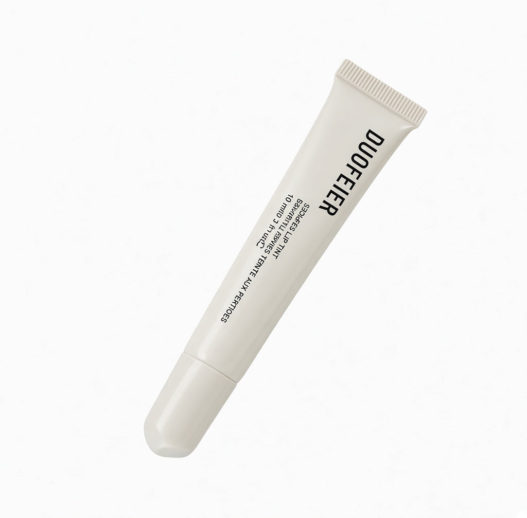Vanilla Flavored Lip Oil for a Glossy Lip Look